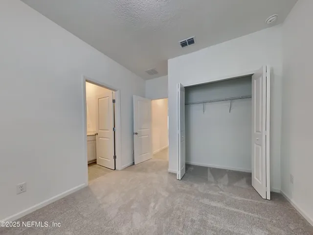 $1,925 | 9010 Latigo Lane, Jacksonville, FL 32219