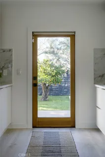 $865,000 | 5922 4th, Los Angeles, CA 90043