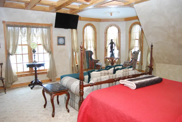 $2,750,000 | N11502 Nelson Road, Athelstane, WI 54177