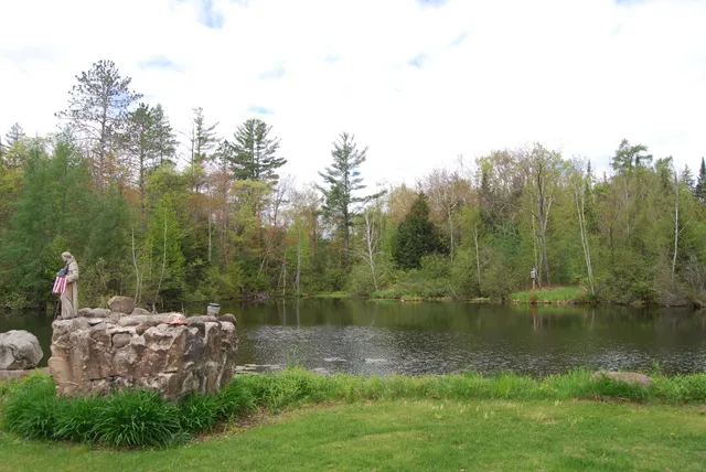 $2,750,000 | N11502 Nelson Road, Athelstane, WI 54177