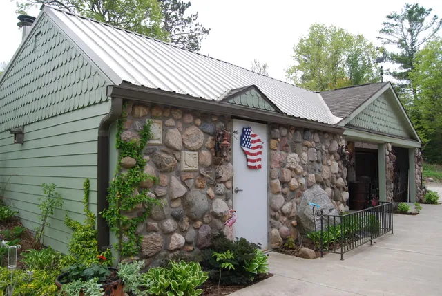 $2,750,000 | N11502 Nelson Road, Athelstane, WI 54177