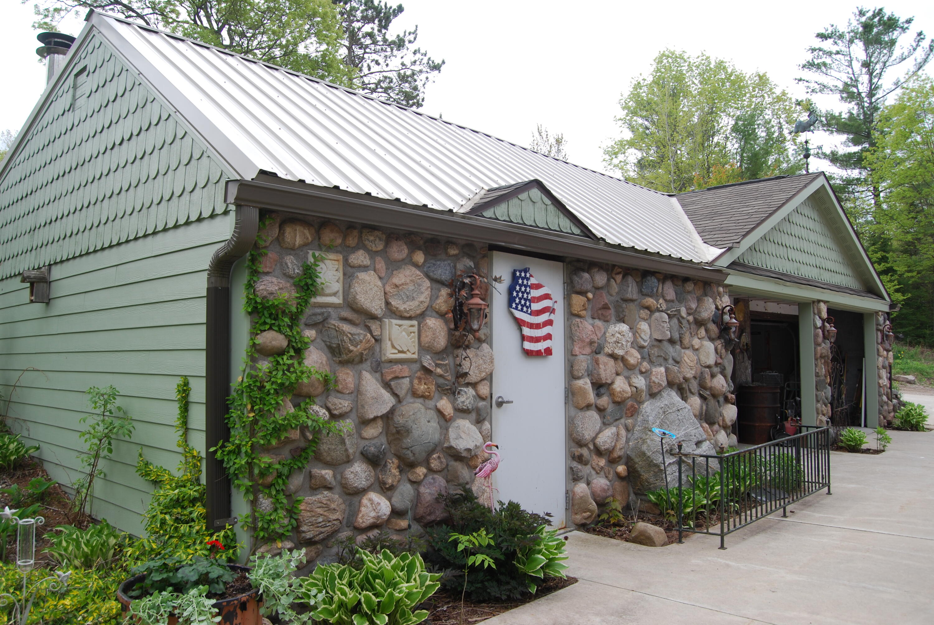 N11502 Nelson Road Athelstane, WI 54177 - Photo 56 of 77 Garage
