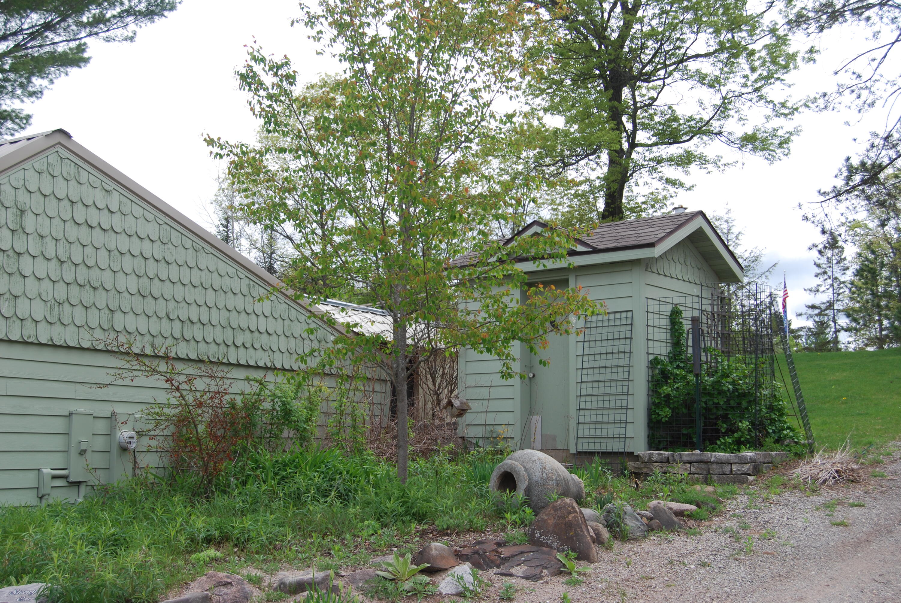 N11502 Nelson Road Athelstane, WI 54177 - Photo 69 of 77 Out house