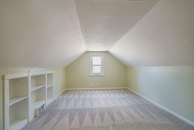 $2,425 | 837 X Bidwell Street, West St. Paul, MN 55118