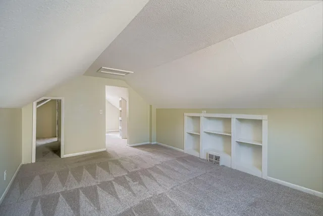 $2,425 | 837 X Bidwell Street, West St. Paul, MN 55118