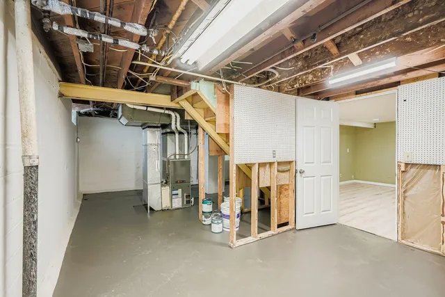 $2,425 | 837 X Bidwell Street, West St. Paul, MN 55118