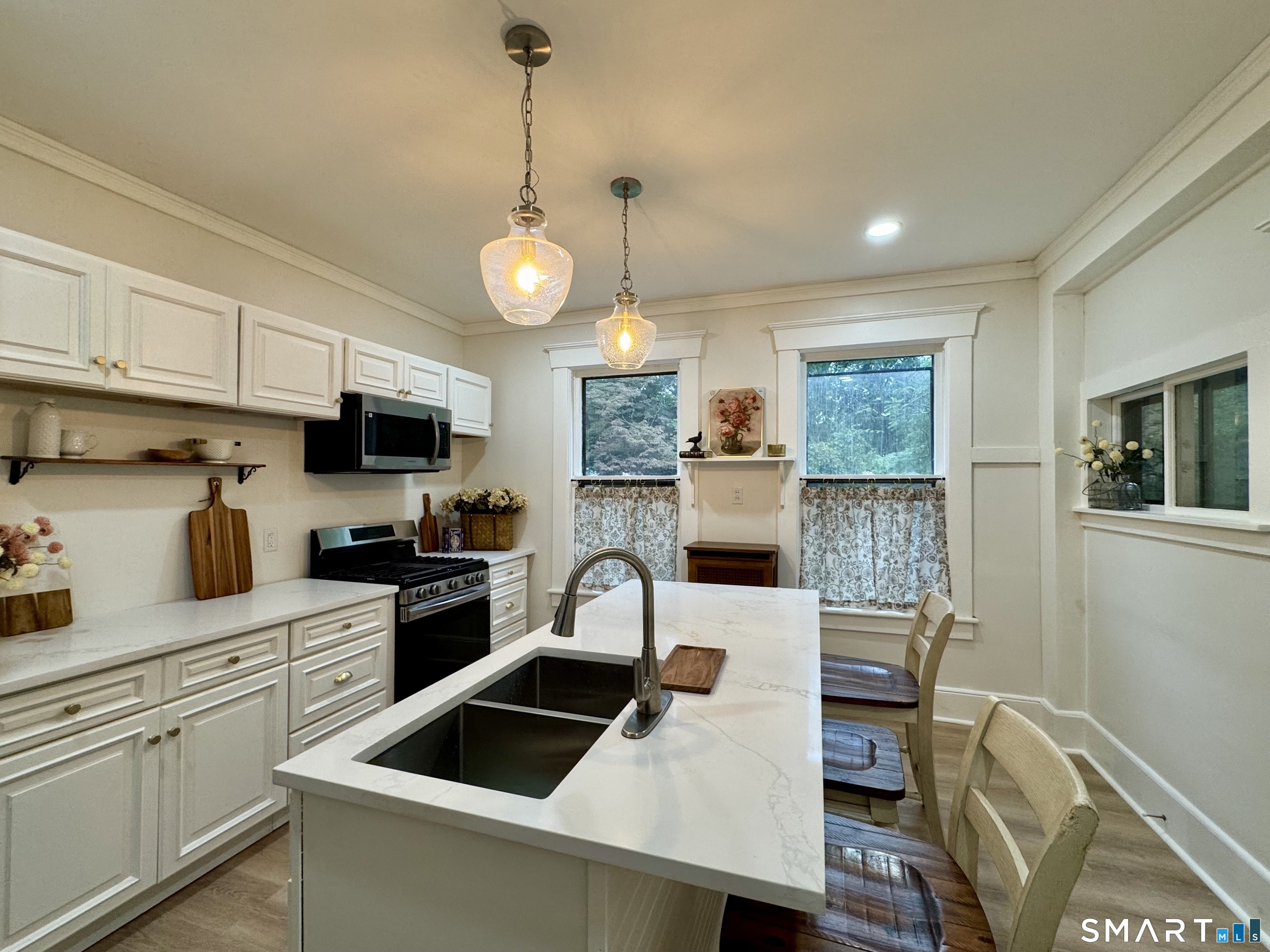 60 Nashville Road Bethel, CT 06801 - Photo 8 of 30 Gallery Image 8