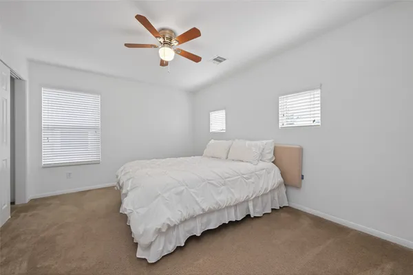 $2,250 | 9931 Chimney Swift Lane, Conroe, TX 77385