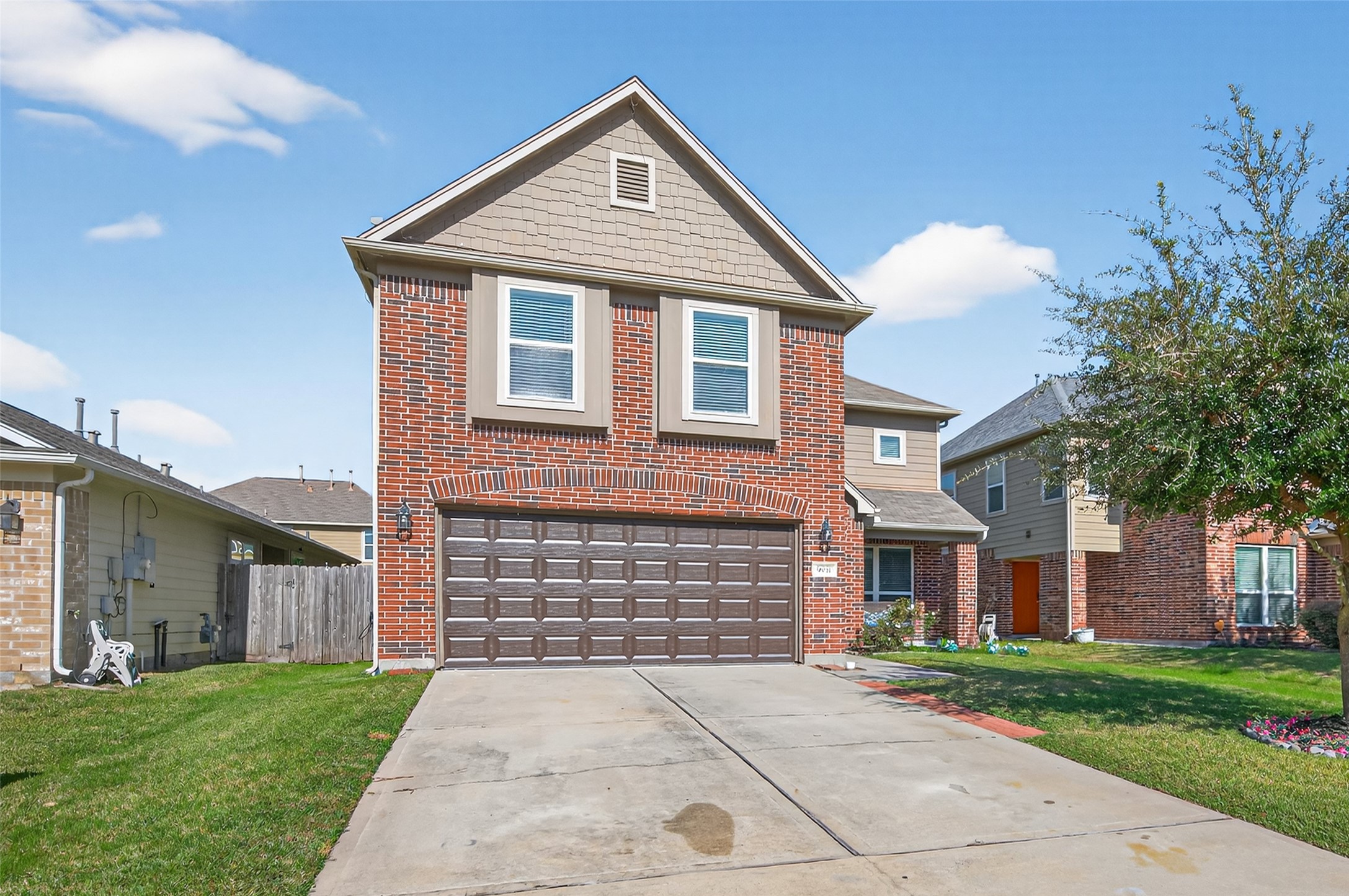 9931 Chimney Swift Lane Conroe, TX 77385 - Photo 2 of 50