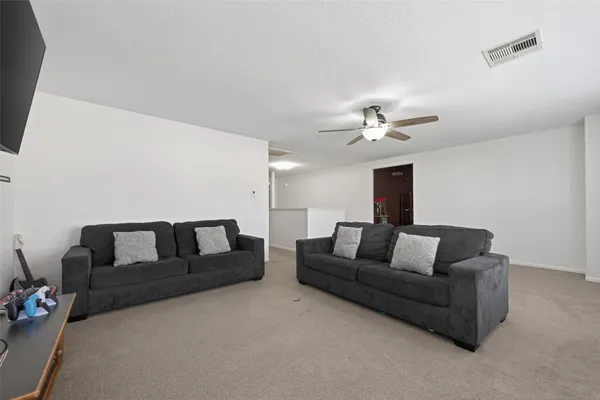 $2,250 | 9931 Chimney Swift Lane, Conroe, TX 77385