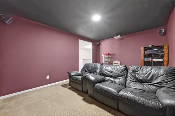 $2,250 | 9931 Chimney Swift Lane, Conroe, TX 77385