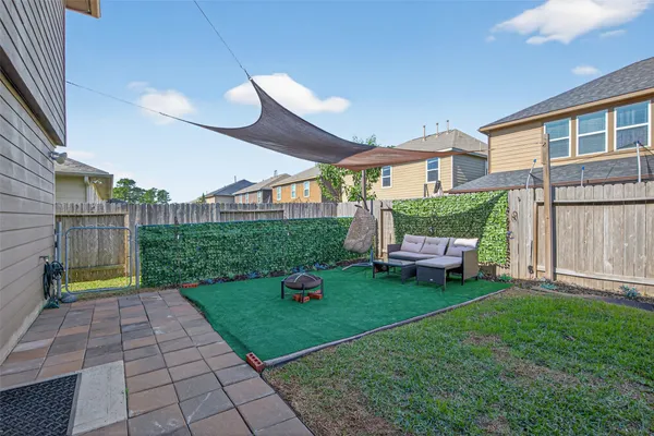 $2,250 | 9931 Chimney Swift Lane, Conroe, TX 77385