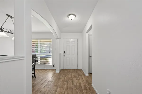 $2,250 | 9931 Chimney Swift Lane, Conroe, TX 77385