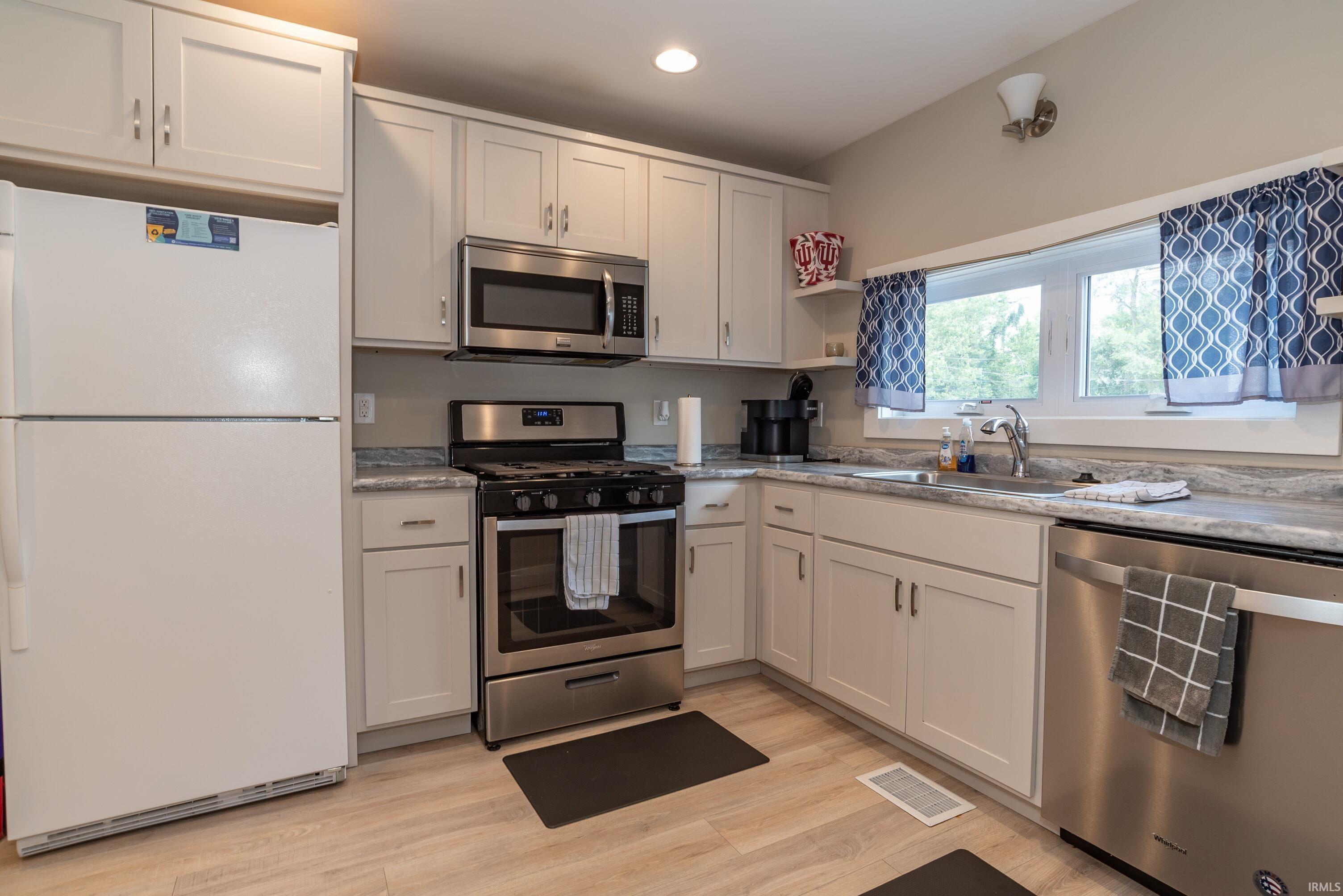 750 South Walnut Street Bloomington, IN 47401 - Photo 11 of 24