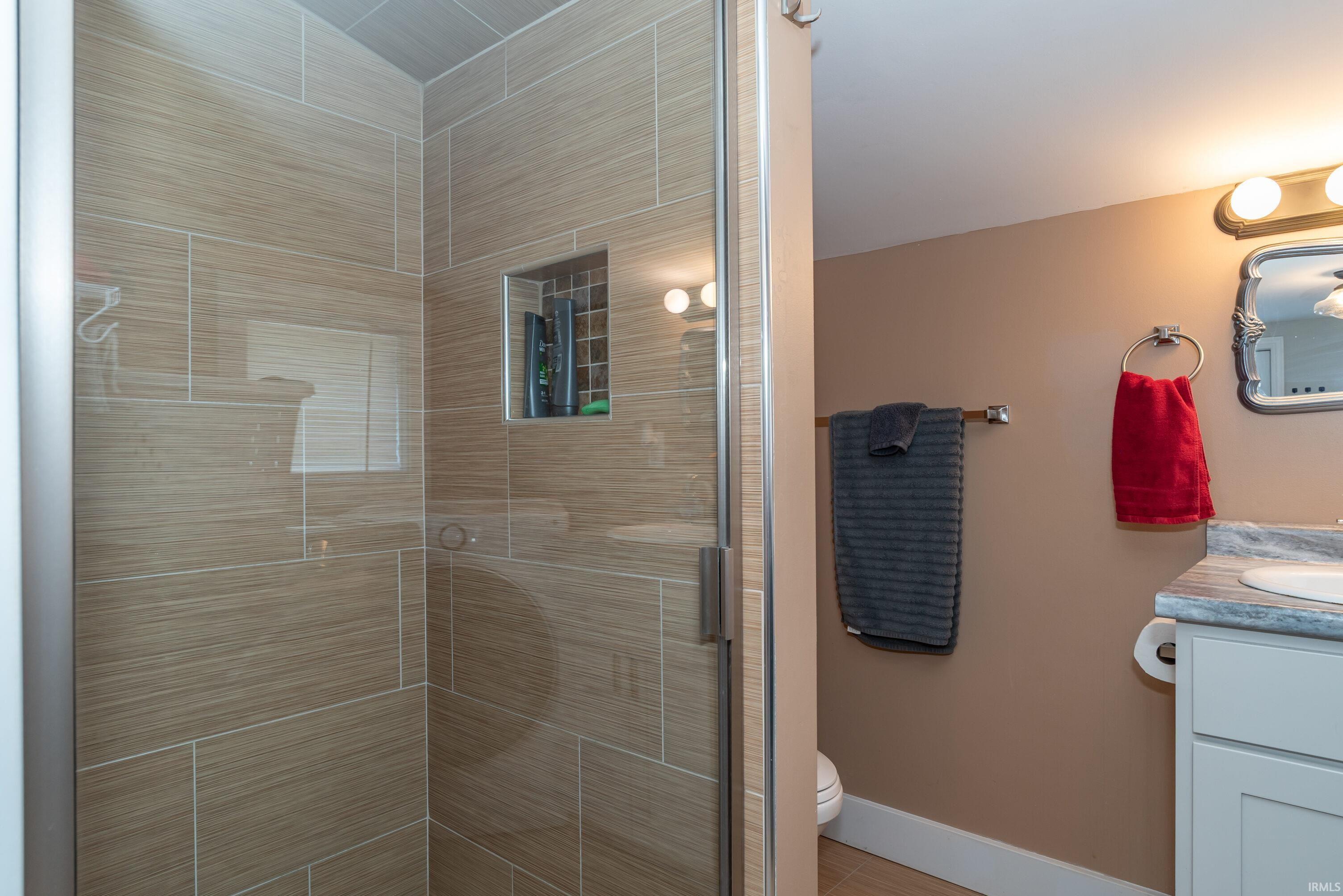 750 South Walnut Street Bloomington, IN 47401 - Photo 17 of 24