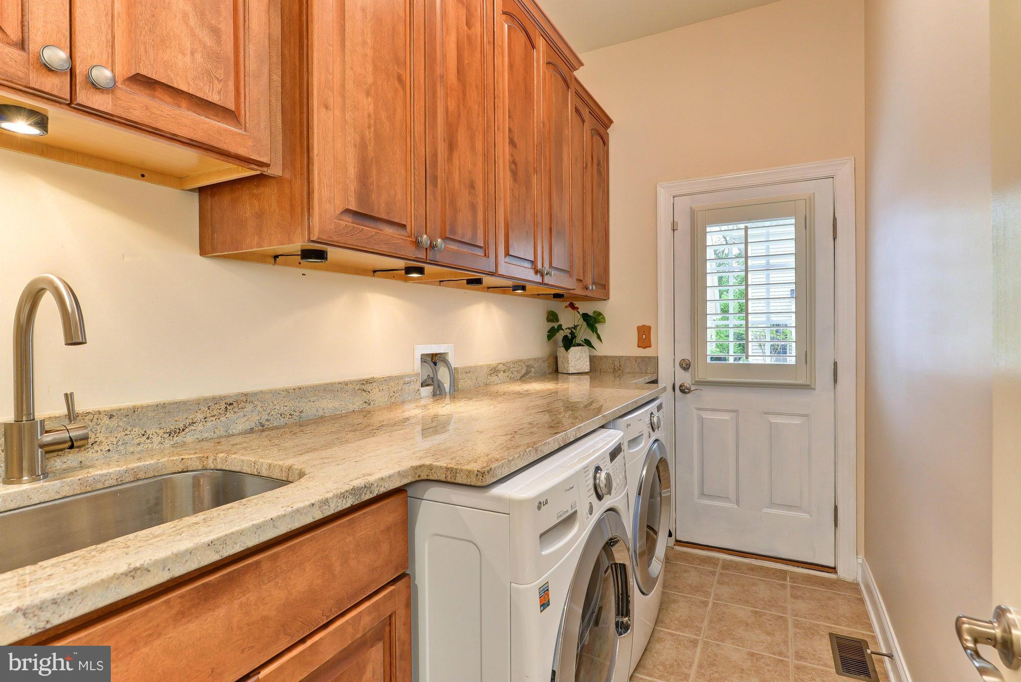 5924 Embry Spring Lane Alexandria, VA 22315 - Photo 12 of 30 Interior (General)