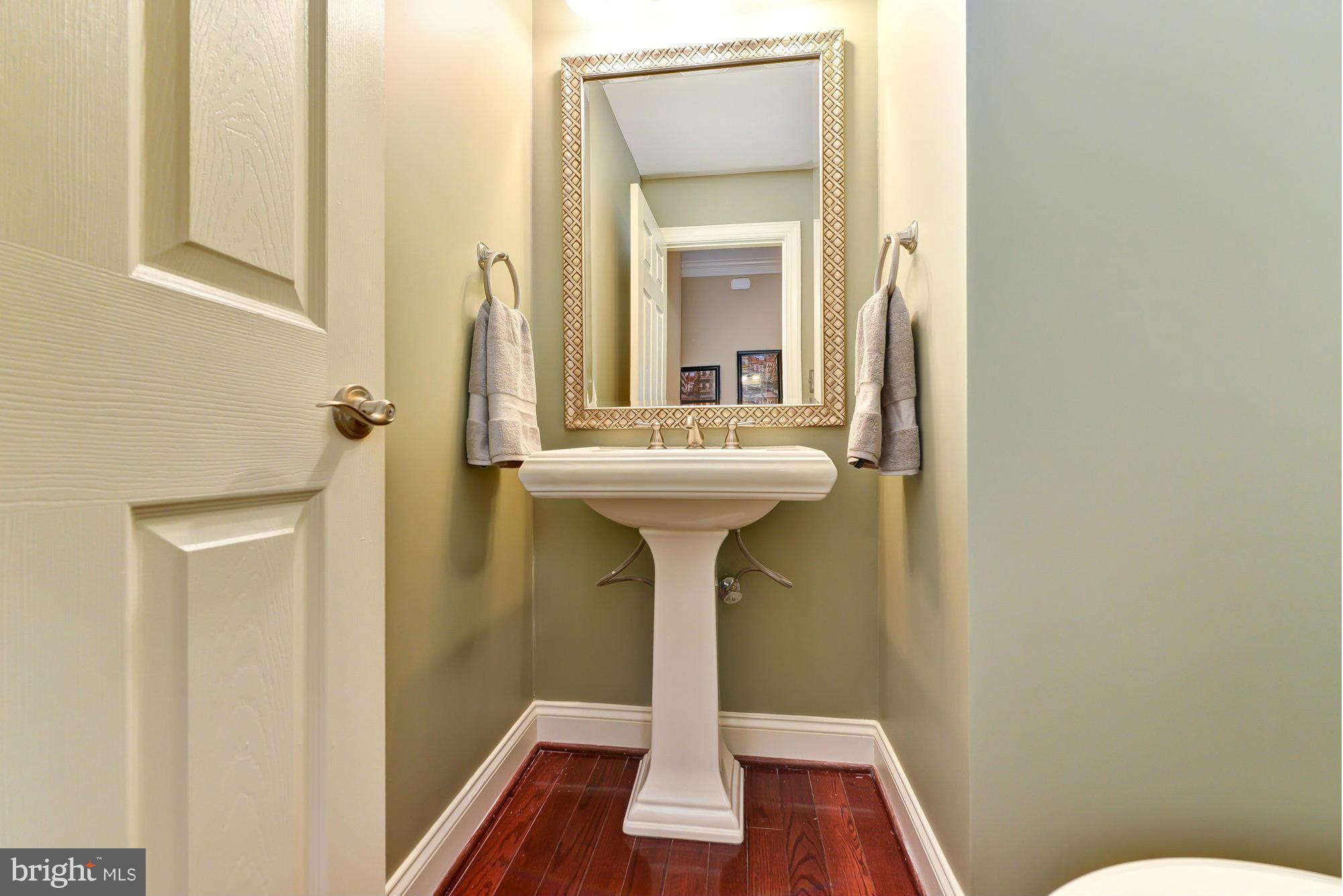 5924 Embry Spring Lane Alexandria, VA 22315 - Photo 14 of 30 Bath