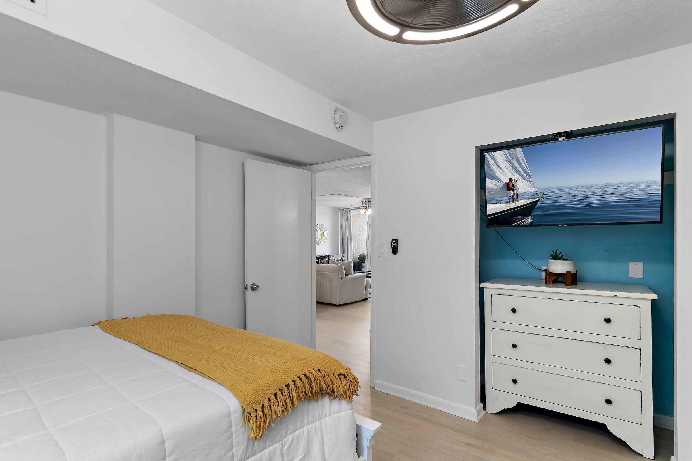 30 Moreno Point Road, Unit 203C Destin, FL 32541 - Photo 24 of 42 Guest BR