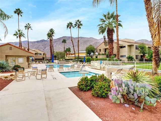 $375,000 | 222 North Calle El Segundo, Unit 565, Palm Springs, CA 92262