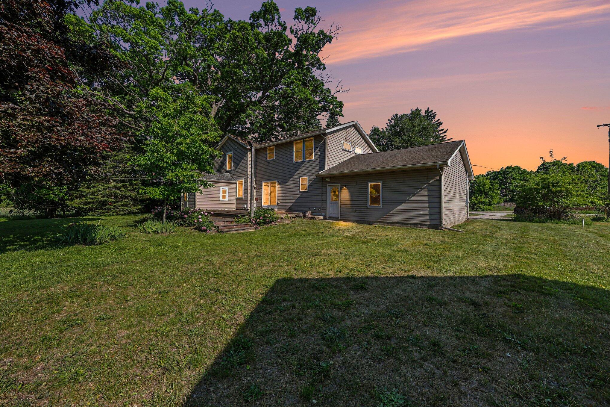 12845 Dexter-Chelsea Road Chelsea, MI 48118 - Photo 21 of 30 003_file_5357