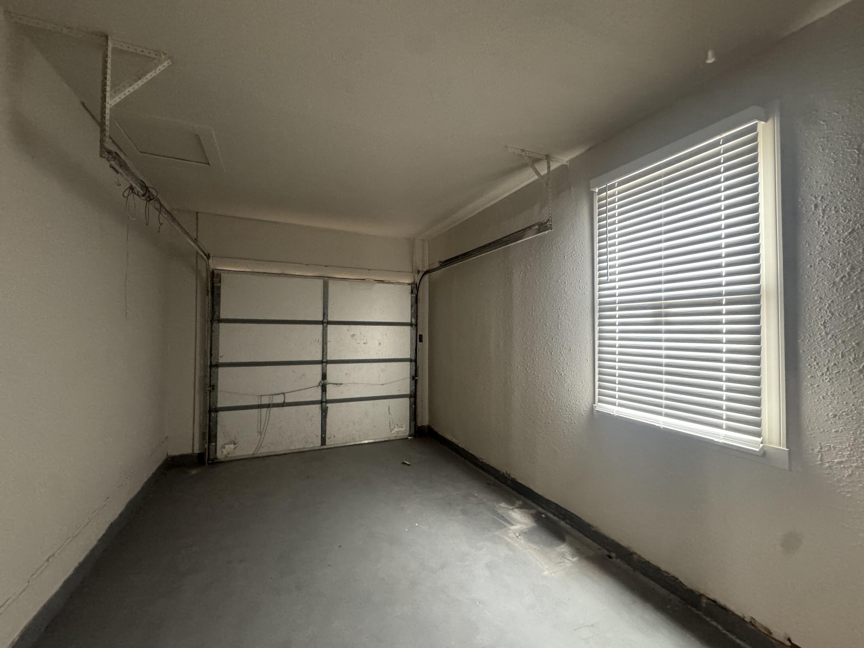 3110 30th Street Lubbock, TX 79410 - Photo 40 of 73 Photo Mar 31 2026, 4 58 40 PM