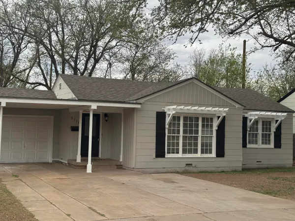 $319,500 | 3110 30th Street, Lubbock, TX 79410