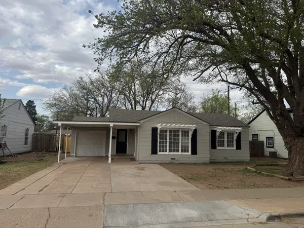 $319,500 | 3110 30th Street, Lubbock, TX 79410