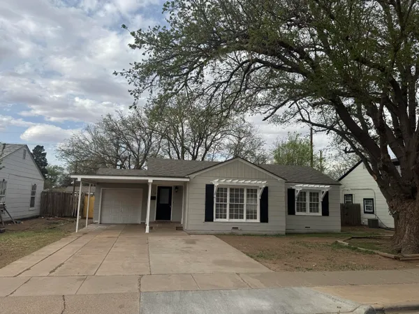 $319,500 | 3110 30th Street, Lubbock, TX 79410