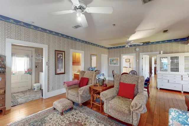 $889,000 | 609 East 16th Street, Plano, TX 75074