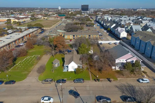 $889,000 | 609 East 16th Street, Plano, TX 75074