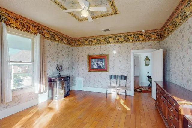 $889,000 | 609 East 16th Street, Plano, TX 75074