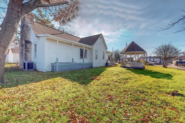 $889,000 | 609 East 16th Street, Plano, TX 75074