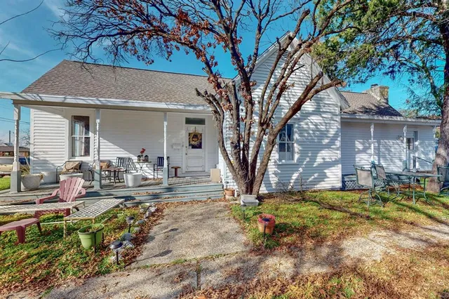 $889,000 | 609 East 16th Street, Plano, TX 75074