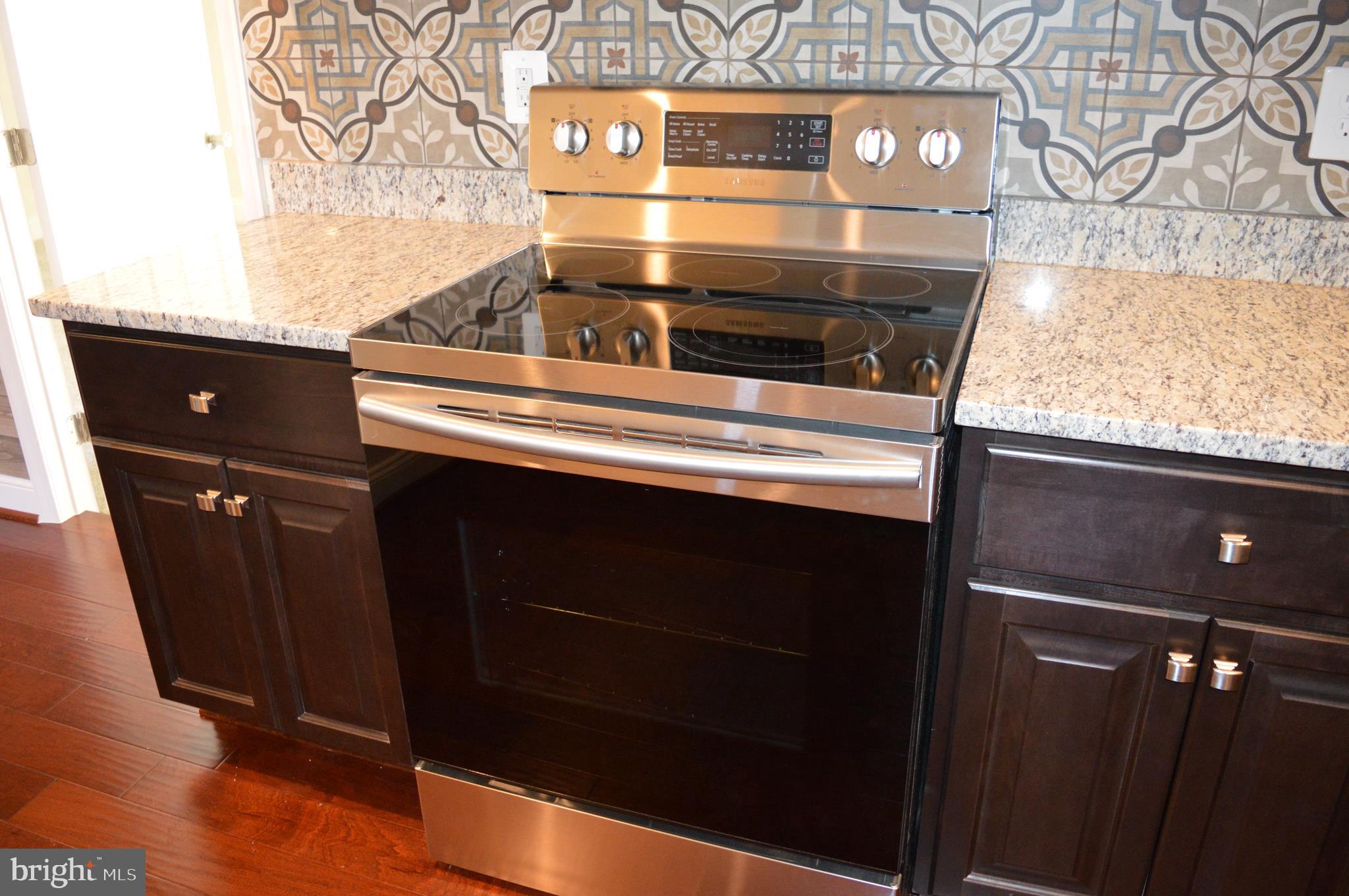 9250 Piscataway Road Clinton, MD 20735 - Photo 42 of 101 Kitchen Stainless Steel appliances