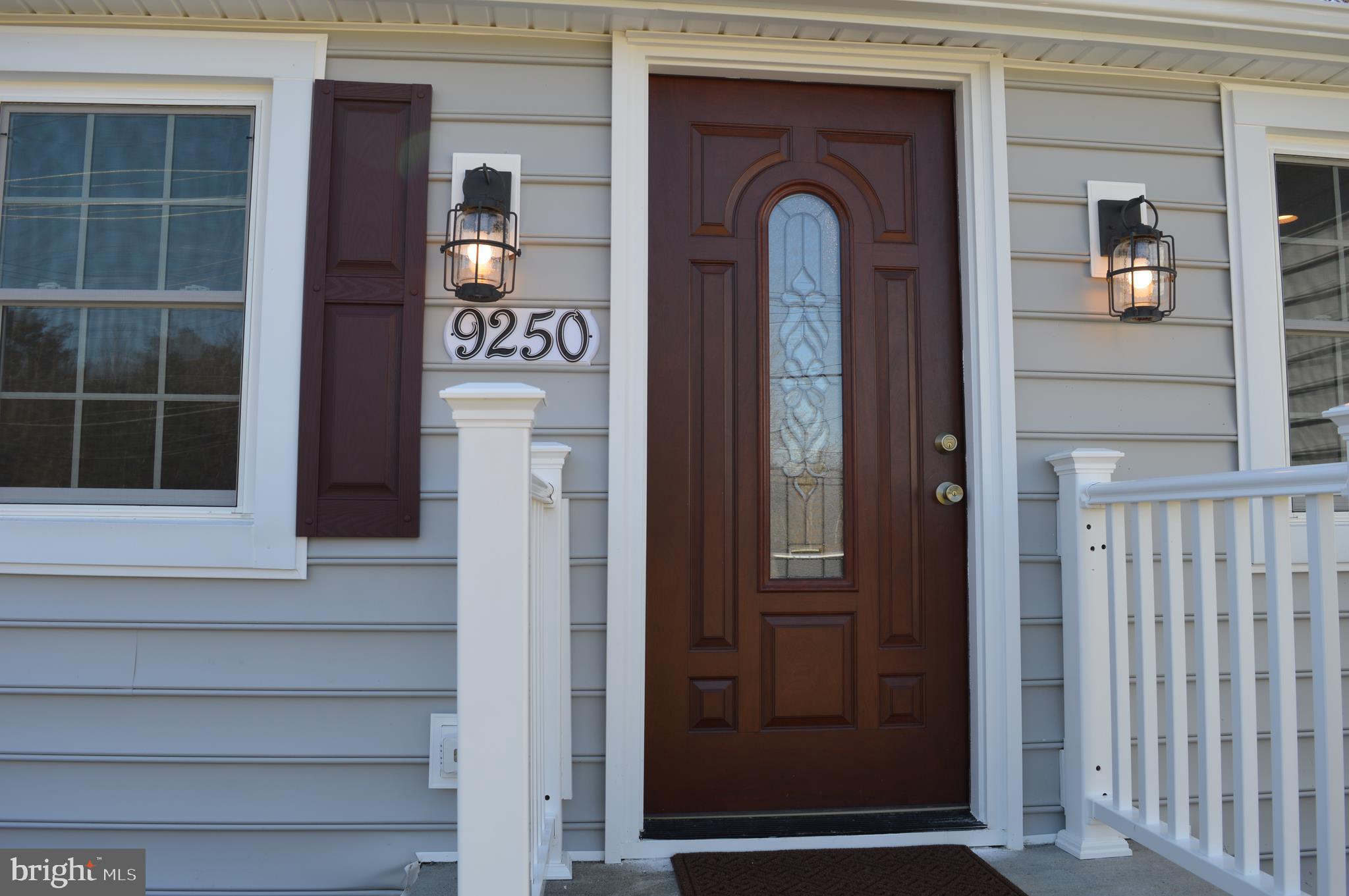 9250 Piscataway Road Clinton, MD 20735 - Photo 6 of 101 New Front door and hand railings