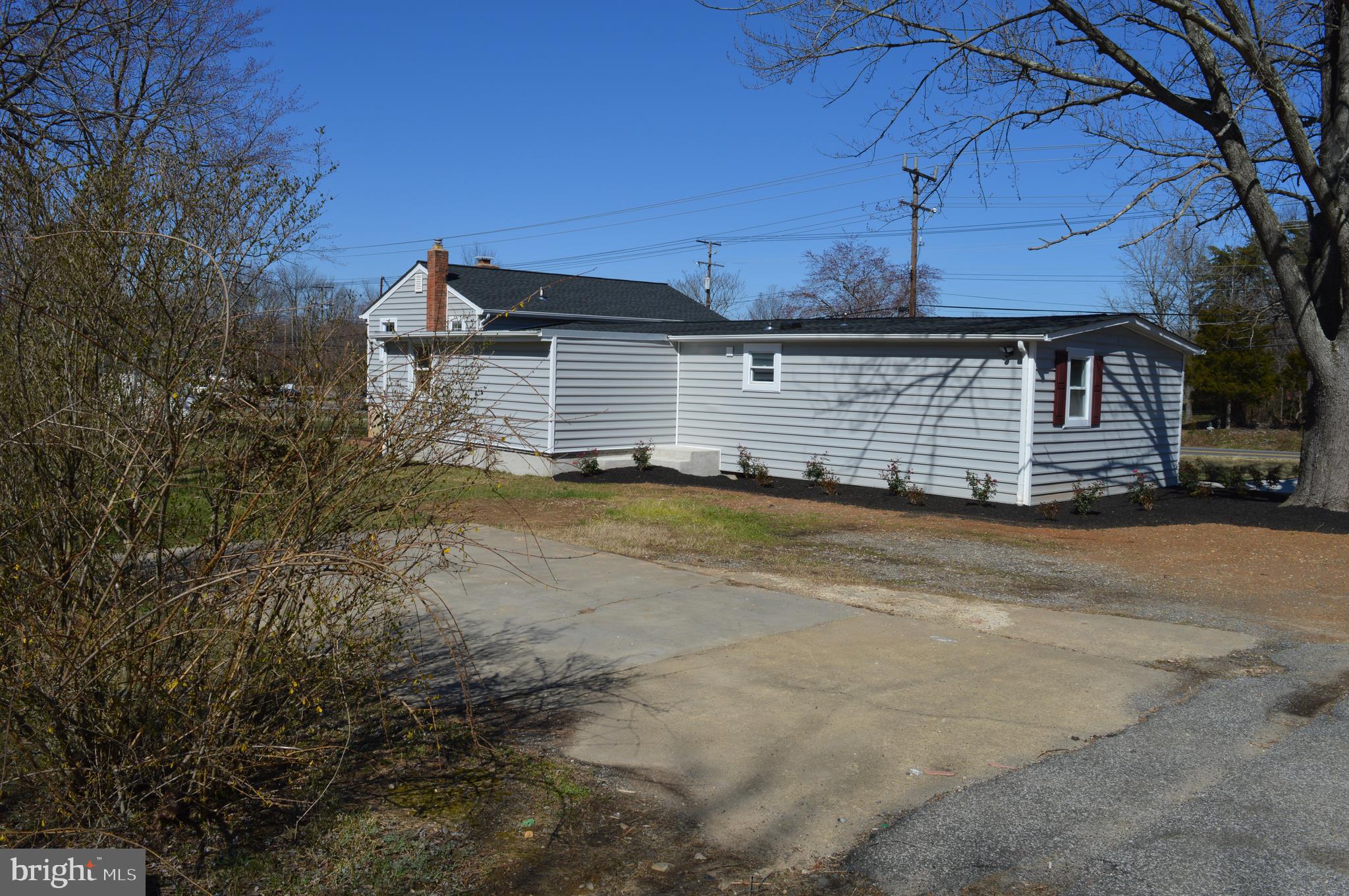 9250 Piscataway Road Clinton, MD 20735 - Photo 96 of 101 Exterior rear with a second 2 car parking space