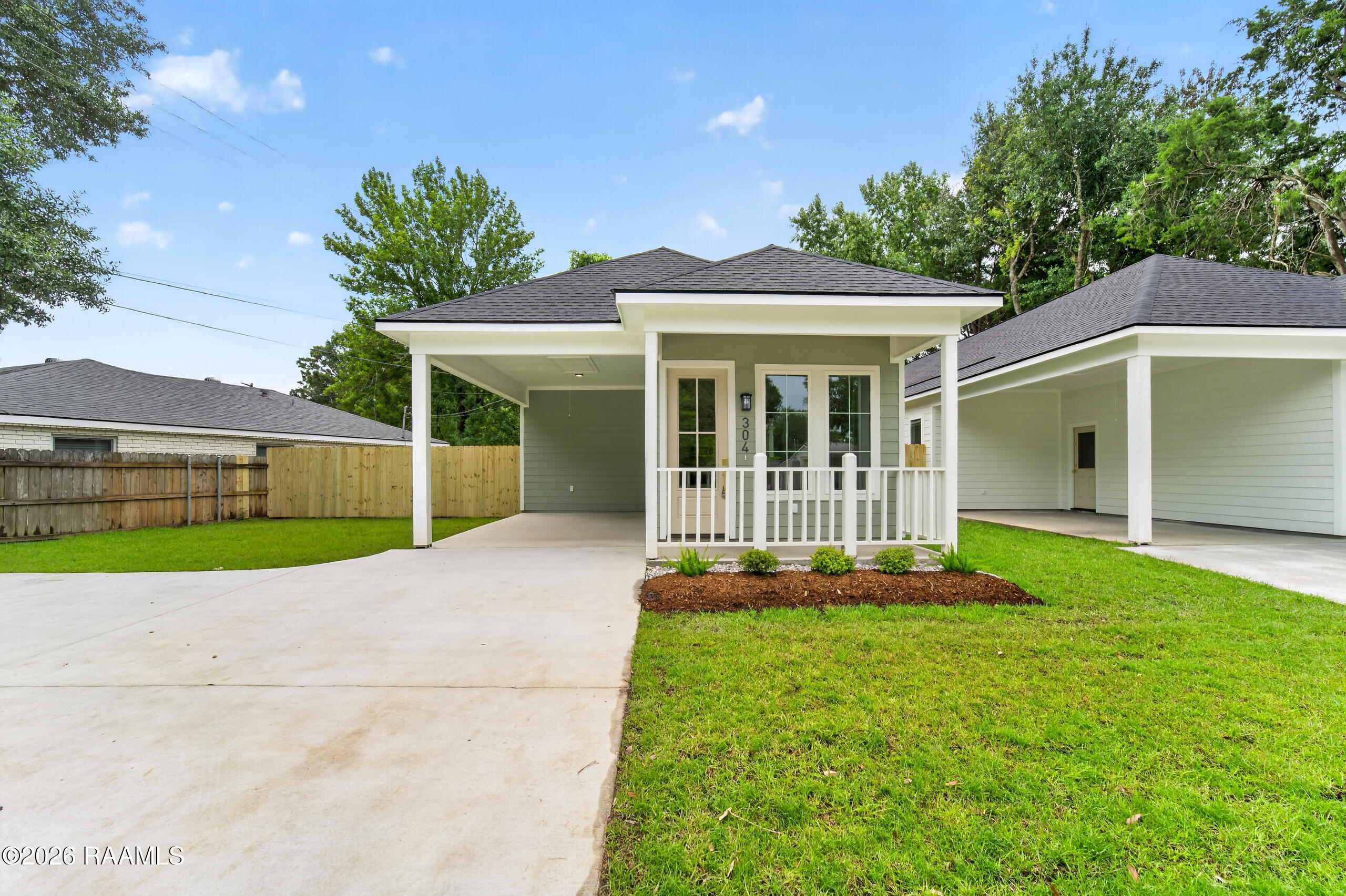304 Academy Road Lafayette, LA 70503 - Photo 2 of 26 DSC02508