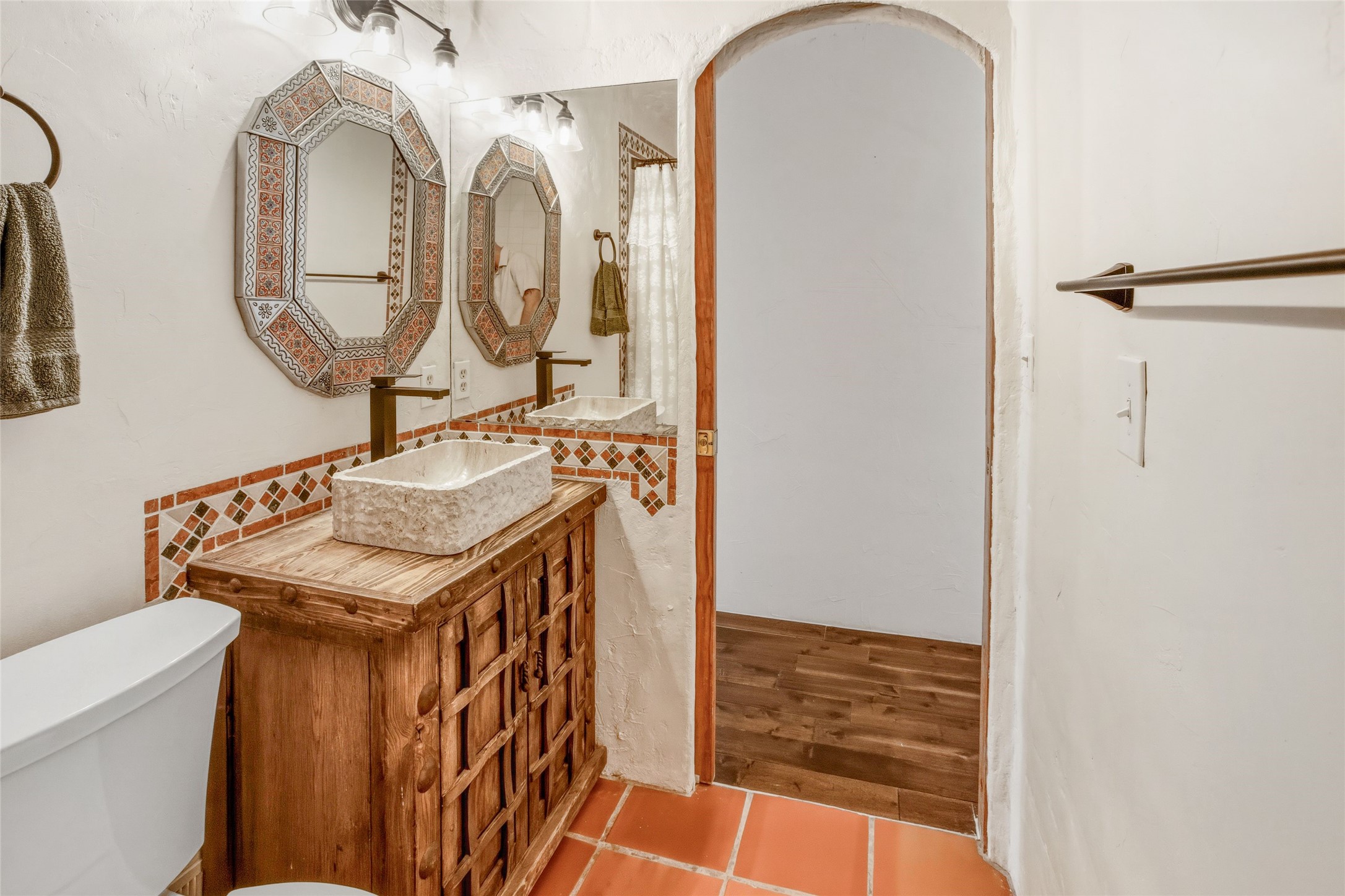 100 Rancho Alegre Road Santa Fe, NM 87508 - Photo 10 of 32 Powder Room