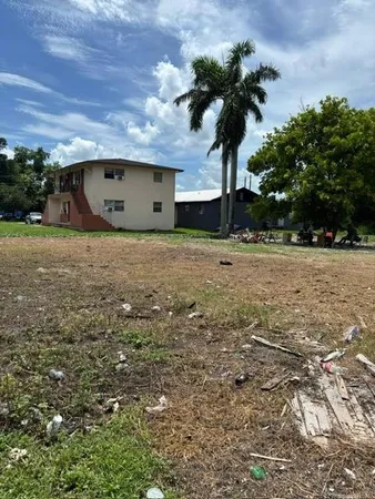 $20,000 | 724 Southwest Avenue B Avenue, Belle Glade, FL 33430