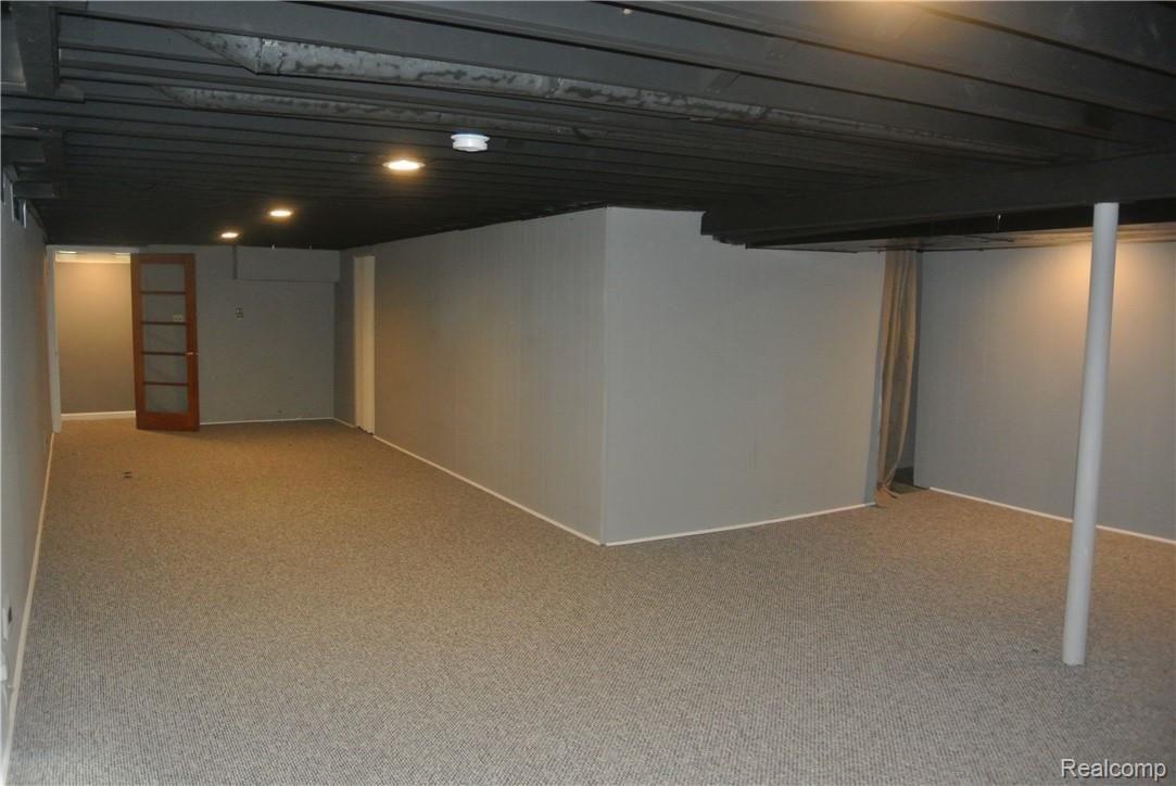 16941 Farmington Road Livonia, MI 48154 - Photo 18 of 24 DSC_6209.JPG