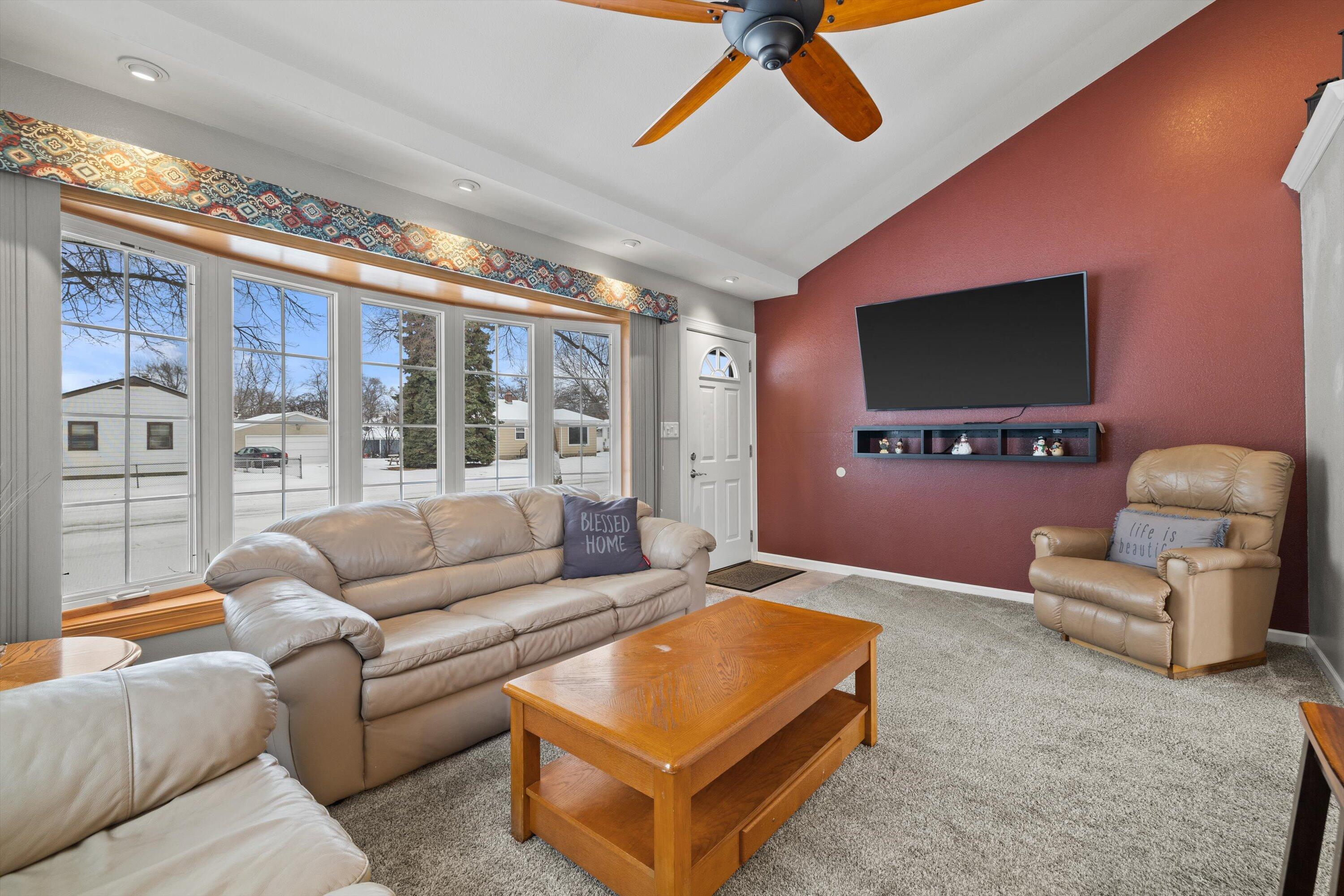 4100 Victory Avenue Racine, WI 53405 - Photo 11 of 26 Living Room With Large Window
