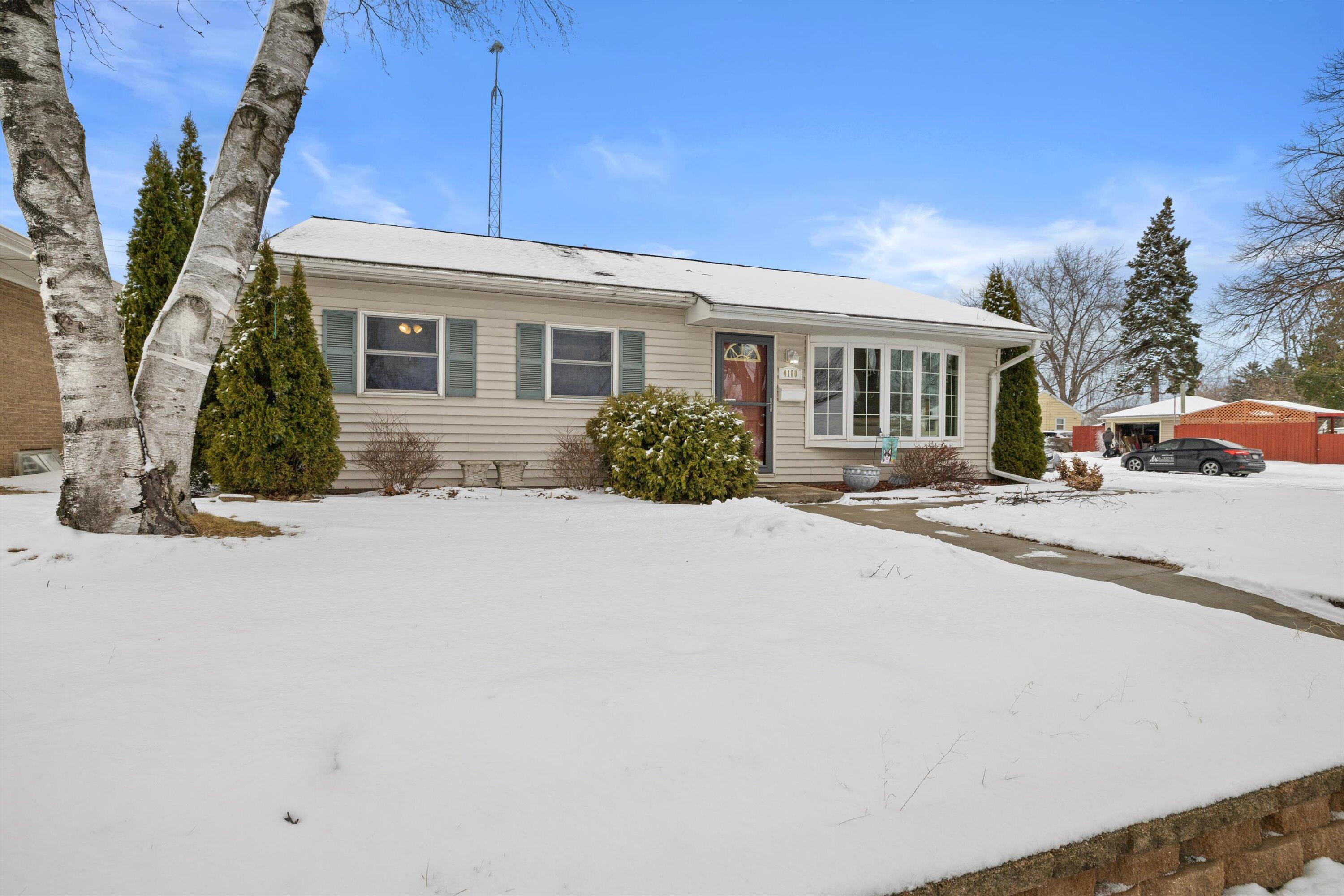 4100 Victory Avenue Racine, WI 53405 - Photo 2 of 26 Front Of Home