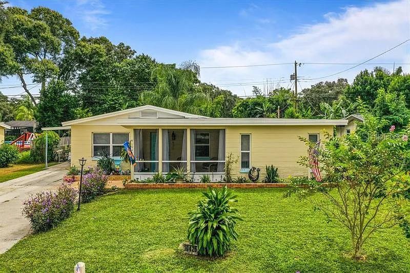 10426 Valencia Road Seminole, FL 33772 - Photo 1 of 22 Gallery Image 1