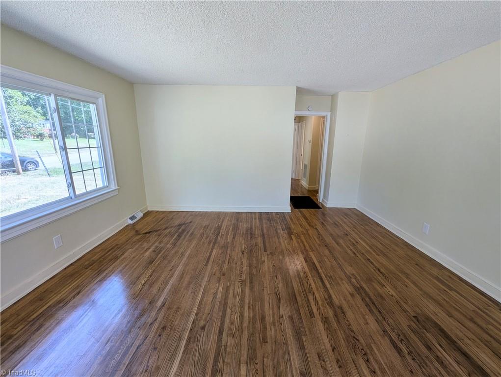 913 Denny Street High Point, NC 27262 - Photo 2 of 7