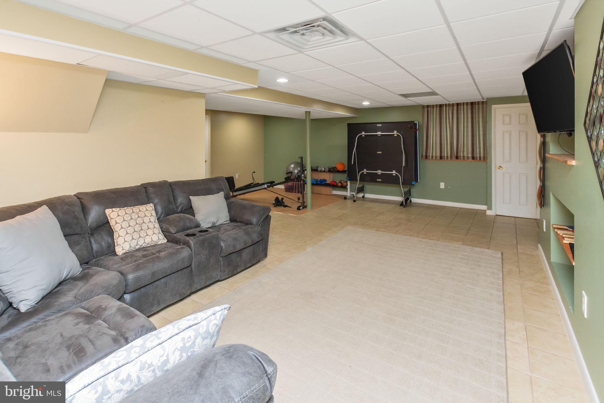642 Meadow Road Huntingdon Valley, PA 19006 - Photo 35 of 47 Finished basement