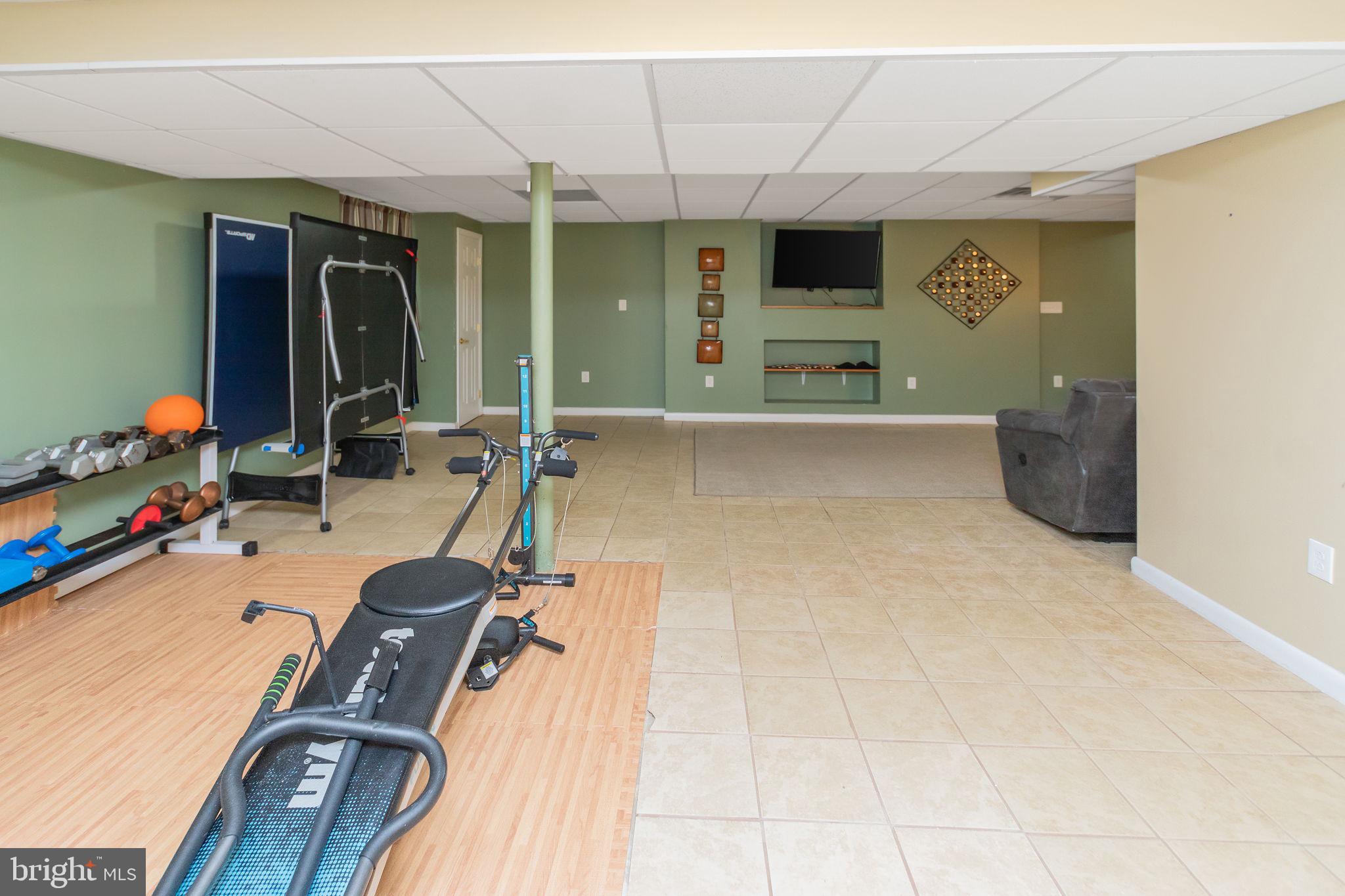 642 Meadow Road Huntingdon Valley, PA 19006 - Photo 38 of 47 Finished basement