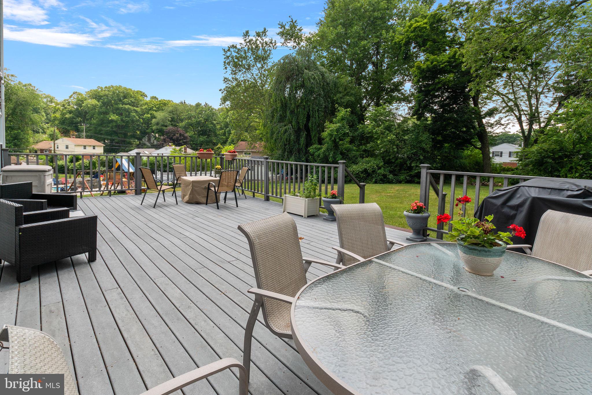 642 Meadow Road Huntingdon Valley, PA 19006 - Photo 43 of 47 deck