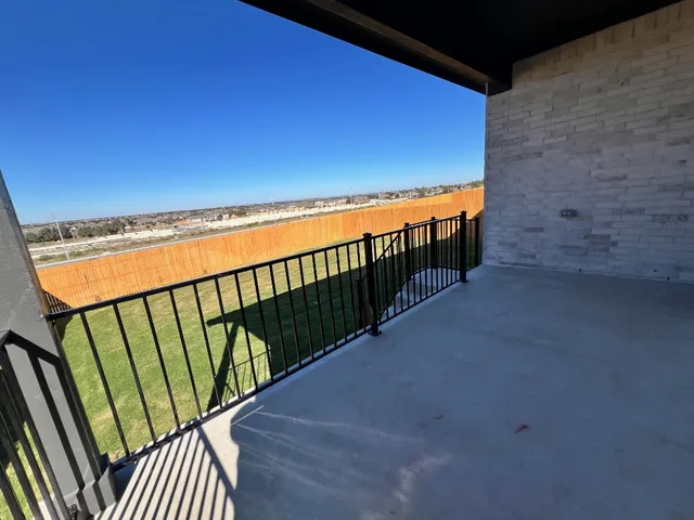 $479,990 | 2005 Lazy Acrs Street, Leander, TX 78641