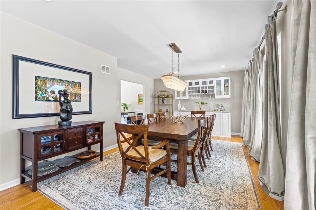 720 Wilmot Road Deerfield, IL 60015 - Photo 4 of 28