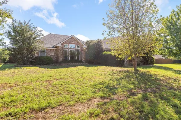 $450,000 | 2609 Castle Road, Burleson, TX 76028